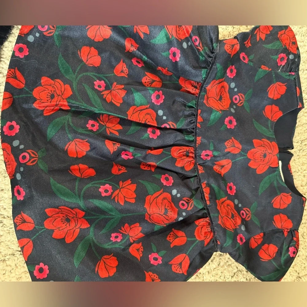 Gymboree 2 piece set top and bloomers size 2 EUC holiday red, green, navy floral